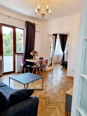 Cozy Apartment Near City Center